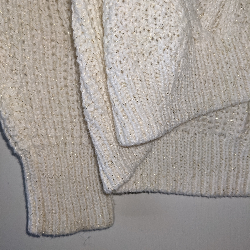 Sweater - Picture 3 of 5